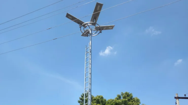 Solar High Mast Light 4 Way