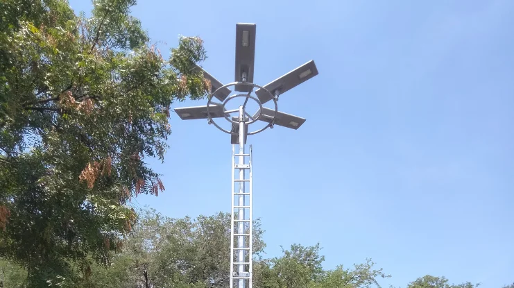 Solar High Mast Light 6 Way